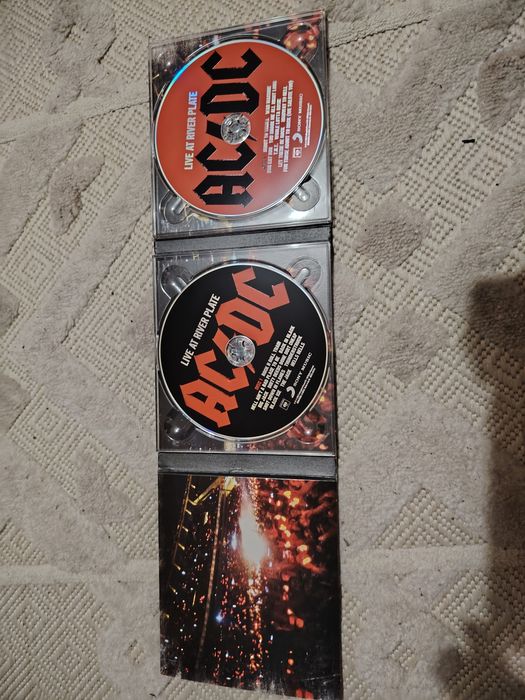 CD slipknot și AC DC