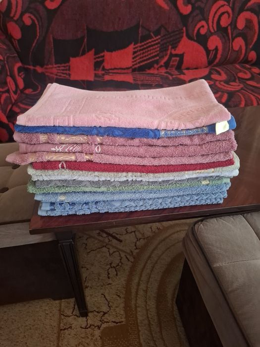 Полотенца по 10 тысяч