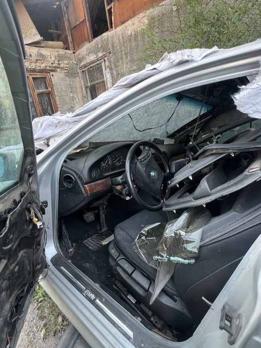 бмв е39 разбор  , на запчасти