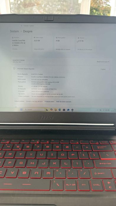 Vând Laptop Gaming MSI MS-16R5 – RTX 3050 / 32GB RAM / 3TB Stocare (Stare Excelentă)