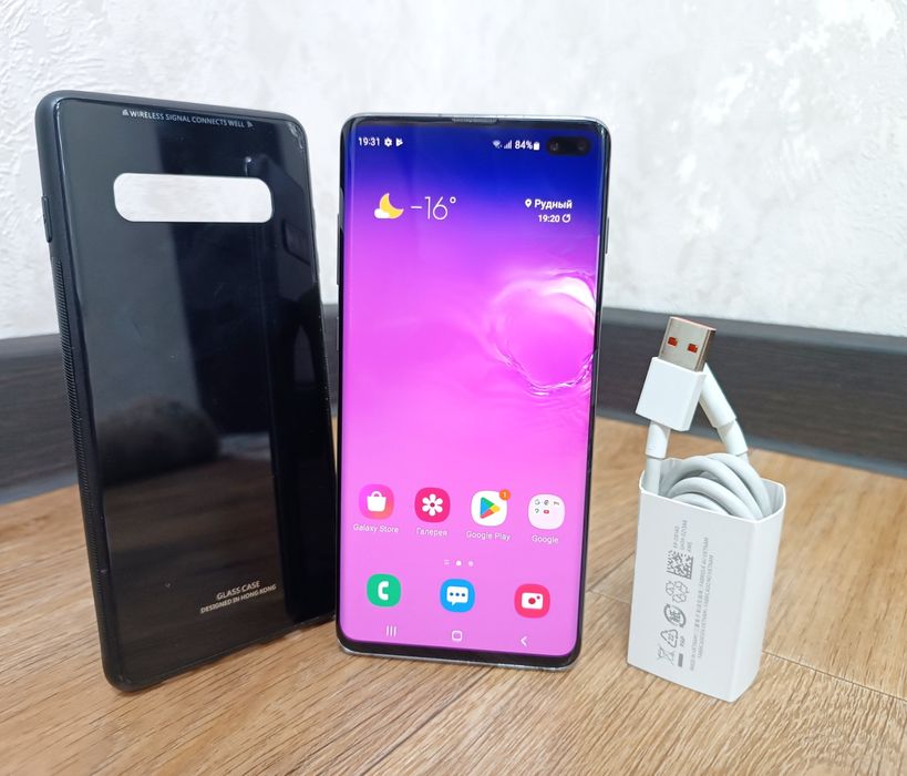 Samsung S10 Plus Vietnam.