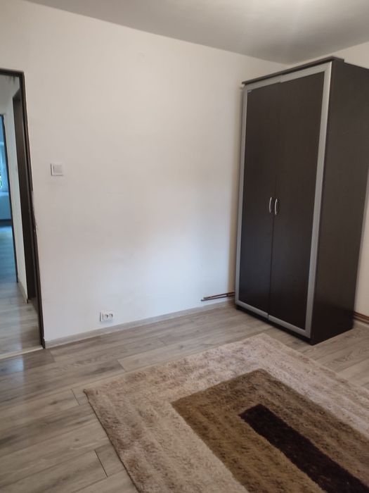 Vand ap. 3 camere, Micro 4