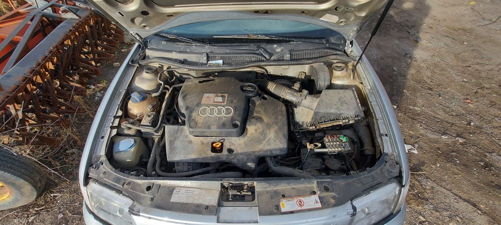 Audi A3 2000г. 1.6i