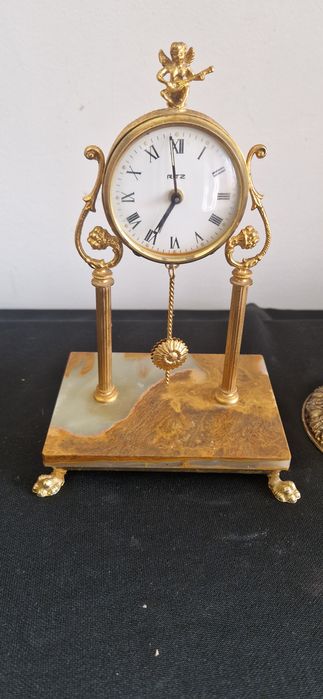 Lot ceas vechi masa  semineu onix deosebit