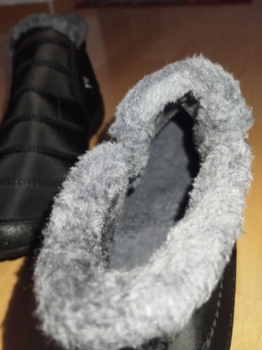 Обувки Нови номер 35 и номер 41, 42