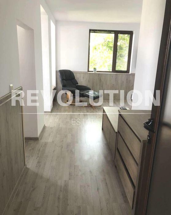 Мезонет в район извън Варна!