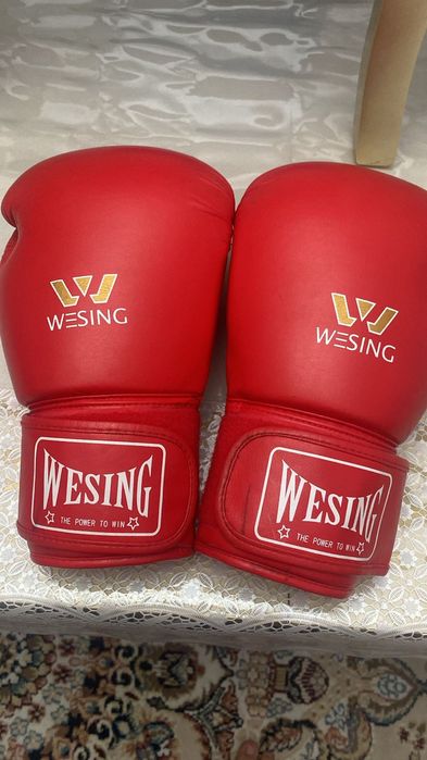 Перчатки для бокса