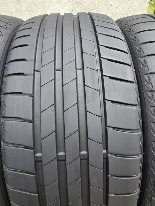 Vând patru anvelope de vara Bridgestone turanza  225 40 19 dot 2824