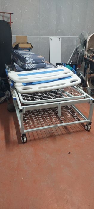 Медицинская кушетка