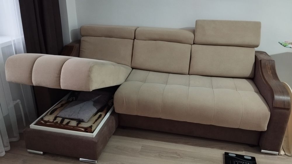 Диван угловой в хорошем состоянии