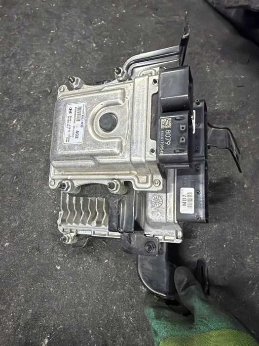 ЭБУ ДВС Genesis G80 2016