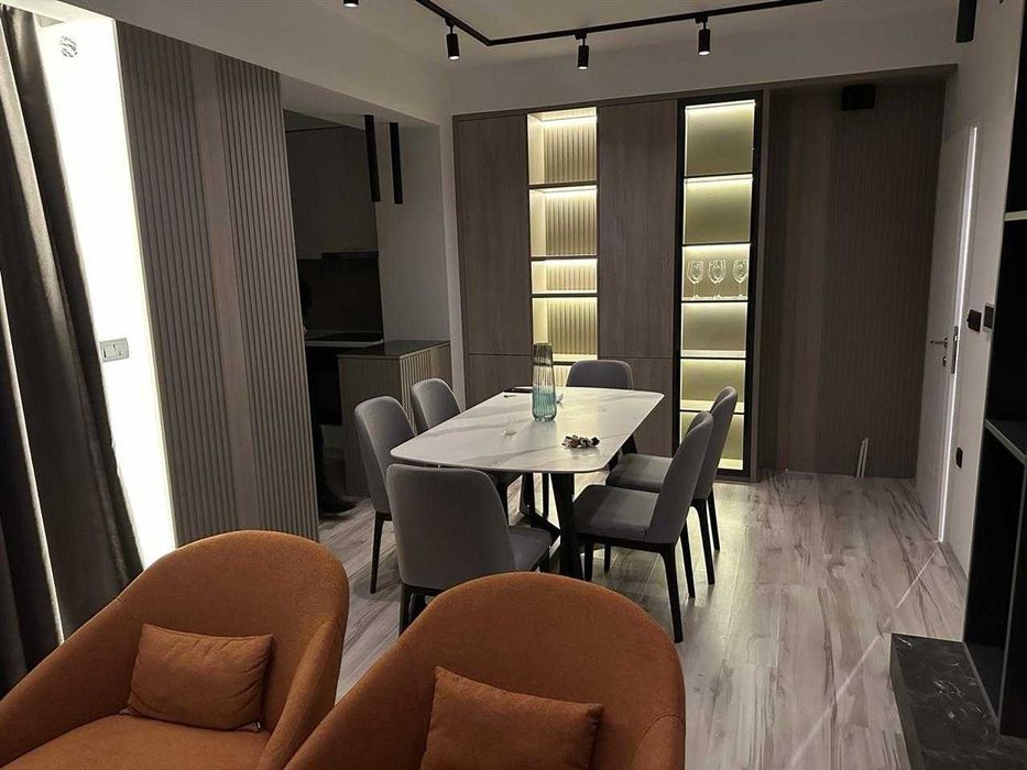 Двустаен имот в кв.Младост 1