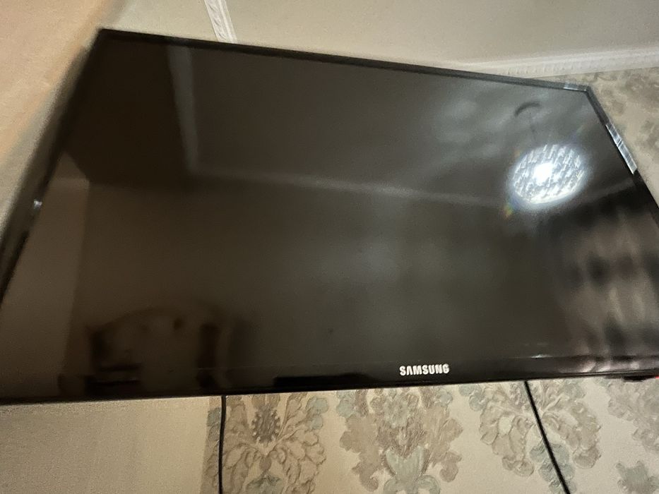 Телевизор Samsung  диагональ 85