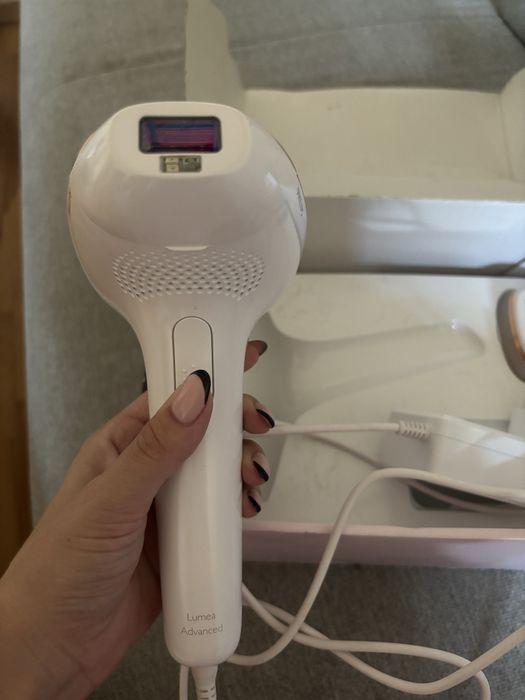 Фотоепилатор Philips Lumea