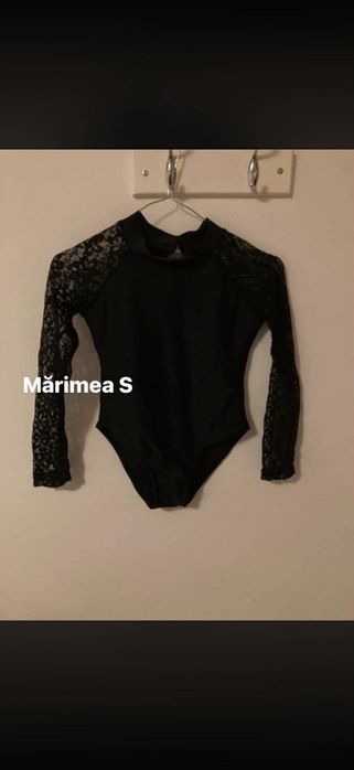 Vând lot haine  mărimea s