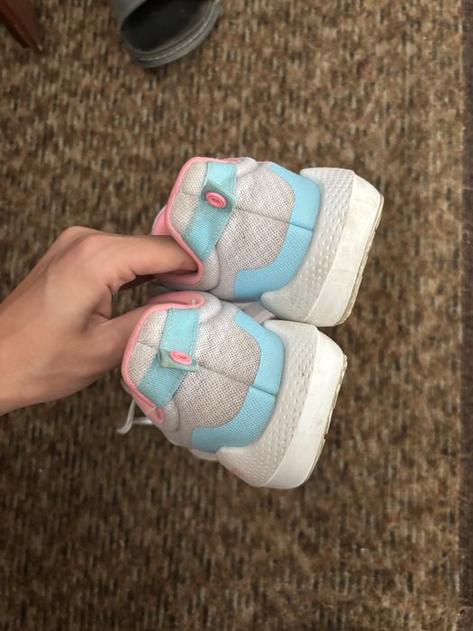 Маратонки adidas