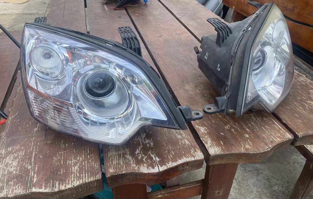 Far Xenon Complecte Stanga Dreapta Opel Antara An 2011 Fara defecte oferim Garantie