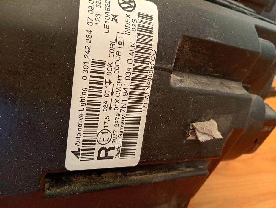 Far stanga dreapta xenon led vw Sharan 7N1941033D/34D