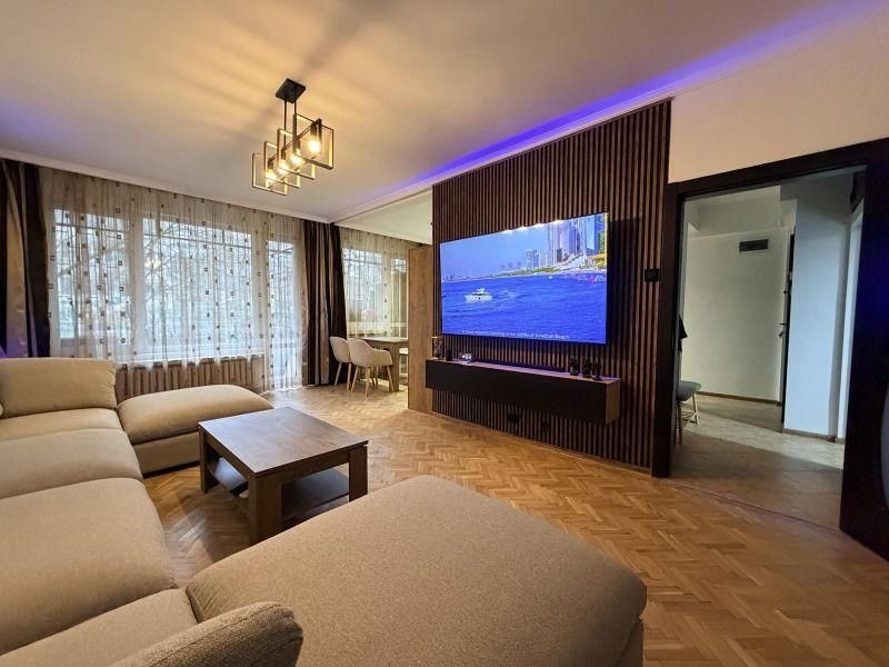 Дава се под наем Тристаен апартамент в София, Медицинска академия - 94 кв.м за 977.16 € - Снимка #1