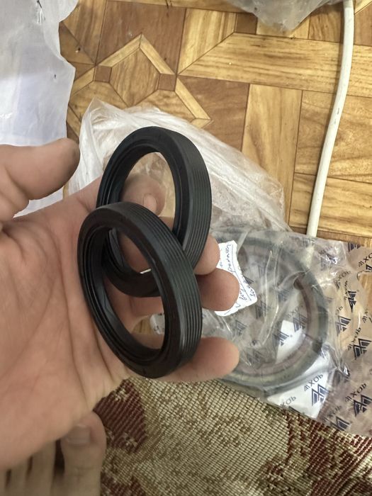 Продам запчасти новые на гольф3 пассат