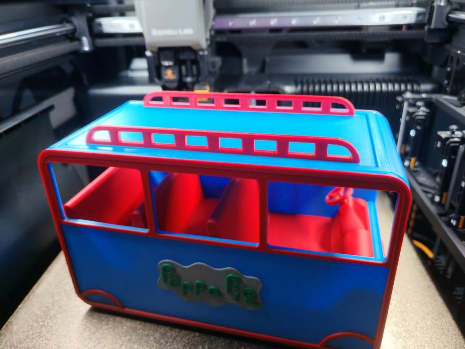 Autobuz de jucărie pentru figurine - Design vesel, Print 3D - Cadou pentru copii. PEPPA PIG