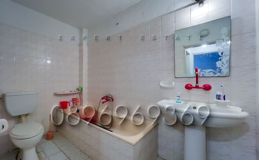 Продава се Четиристаен апартамент в Варна, Зимно кино Тракия - 97 кв.м за 1557 €/кв.м - Снимка #7