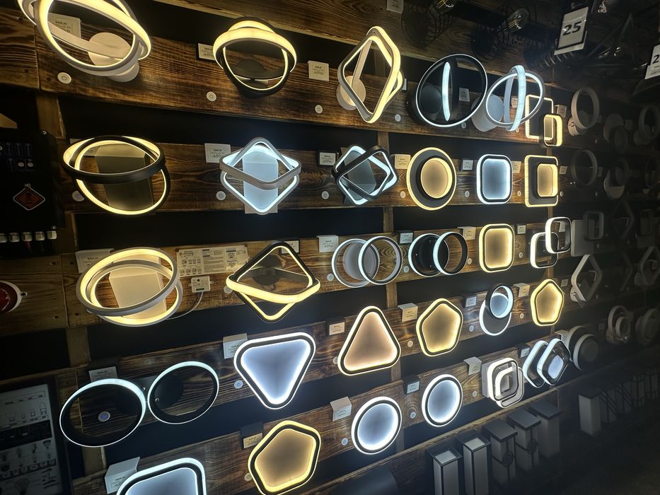 Люстры, Бра, Светоприборы.