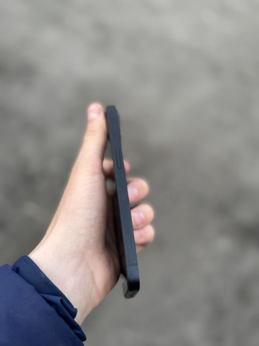 Продам айфон 13 iphone 13