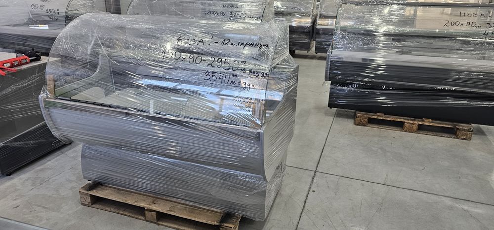 Хладилна витрина 150х90