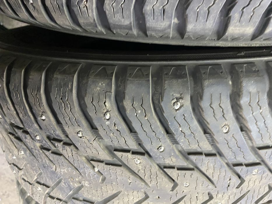 На 18. 285/60 шипы  Нокия