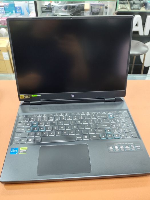 Acer Predator Helios Neo 16 PHN16-71