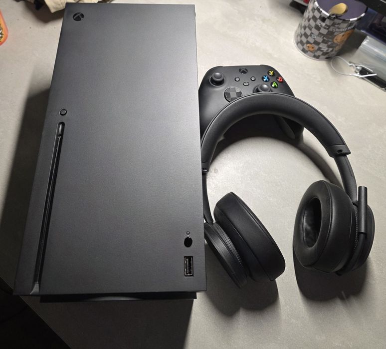 Xbox Series X Nou Pachet Complet