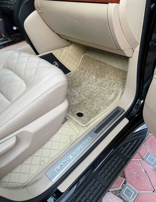 Toyota Land Cruiser uchun premium 3D polik (kovrik) Buyurtma asosida
