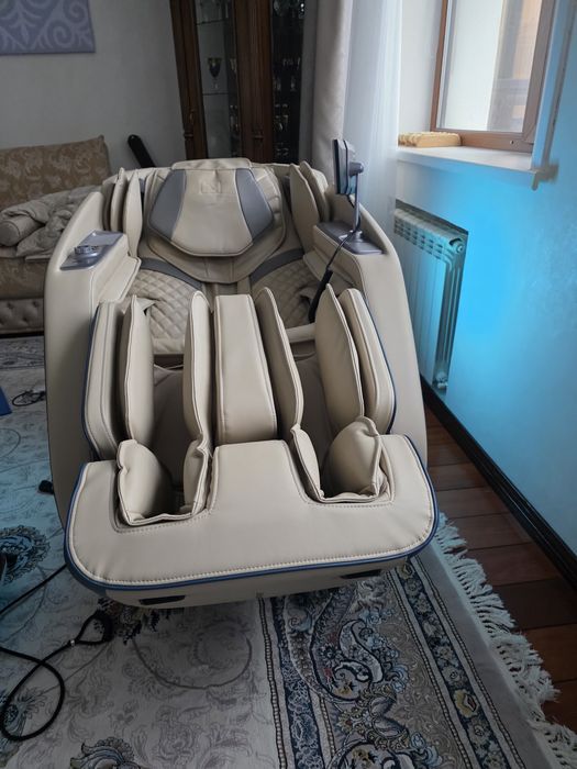 Продаётся массажное кресло Casa More