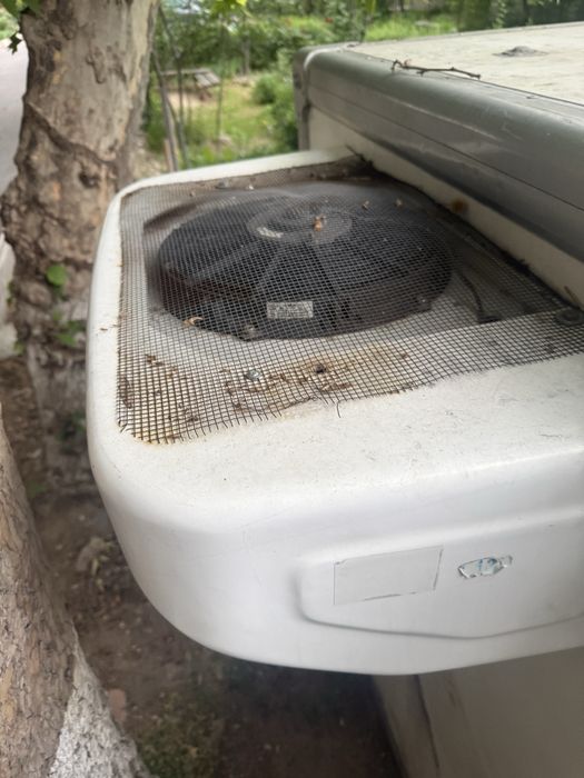 Refrijator labo butka sotikadi