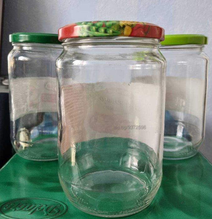 Продавам стъклени буркани 720 мл. с капачки