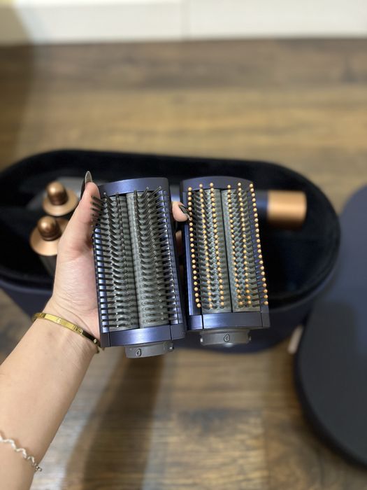 Dyson airwrap complete long, синий-золотой цвет