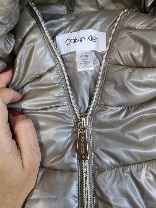 Vesta Calvin Klein Xl