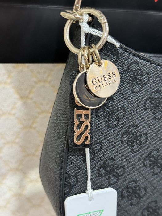 Сумка - бестселлер от Guess! Оригинал!