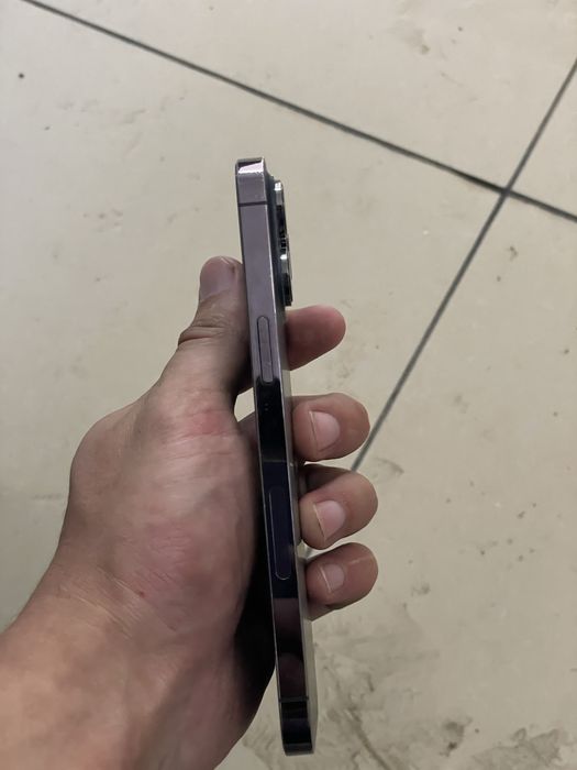 Iphone 14 pro max purple