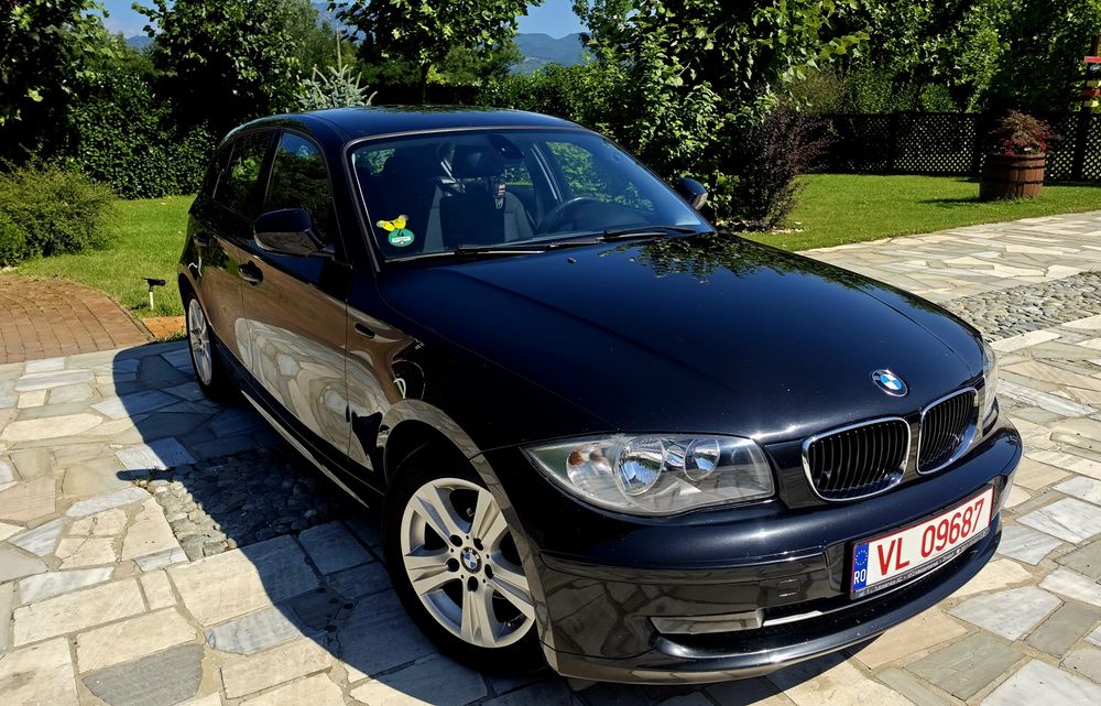 BMW SERIA 1 2000 diesel 118D, 143cp E5 nu schimb nu variante golf,Audi  A3 A4,320D