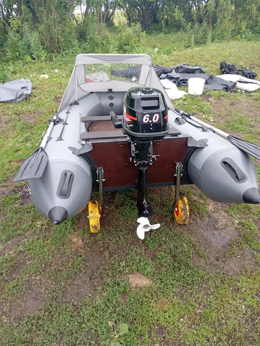 Лодка лоцман 320 кильевая с мотором