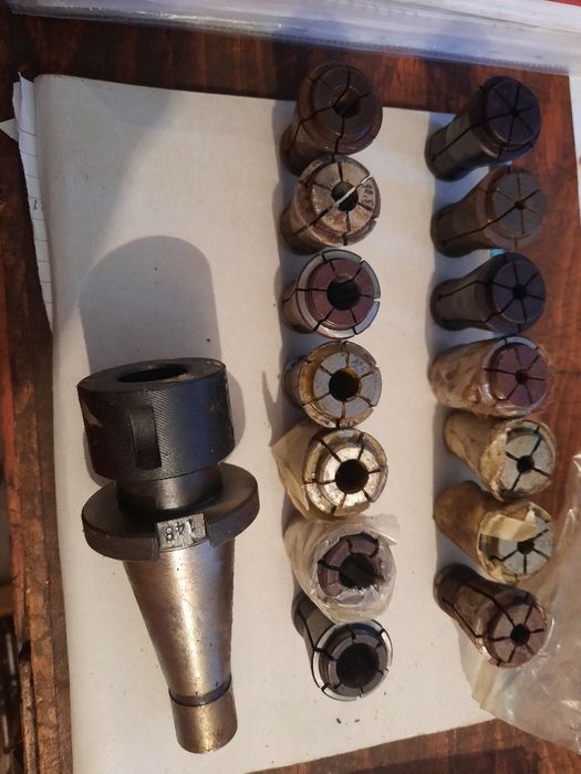 Цангов патроник ИСО50 със цанги