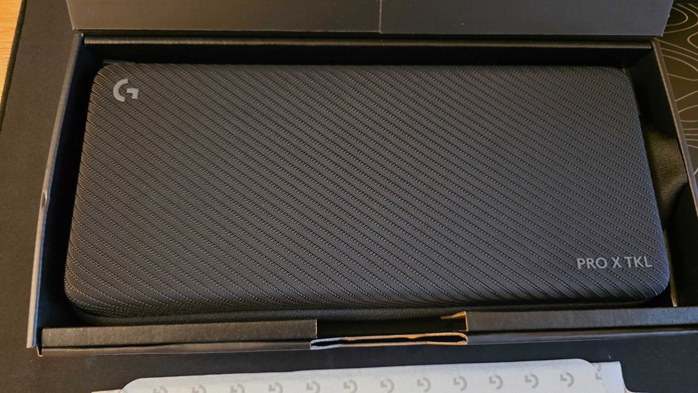 Клавиатура Logitech PRO X TKL WIRELESS