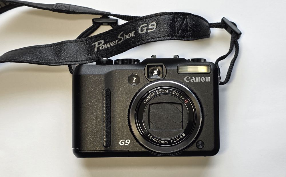 Aparat foto Canon Powershot G9 12.1 mega pixels  - impecabil