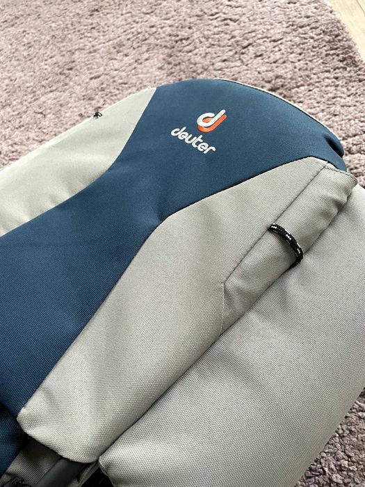 Туристическа раница за бебе Deuter