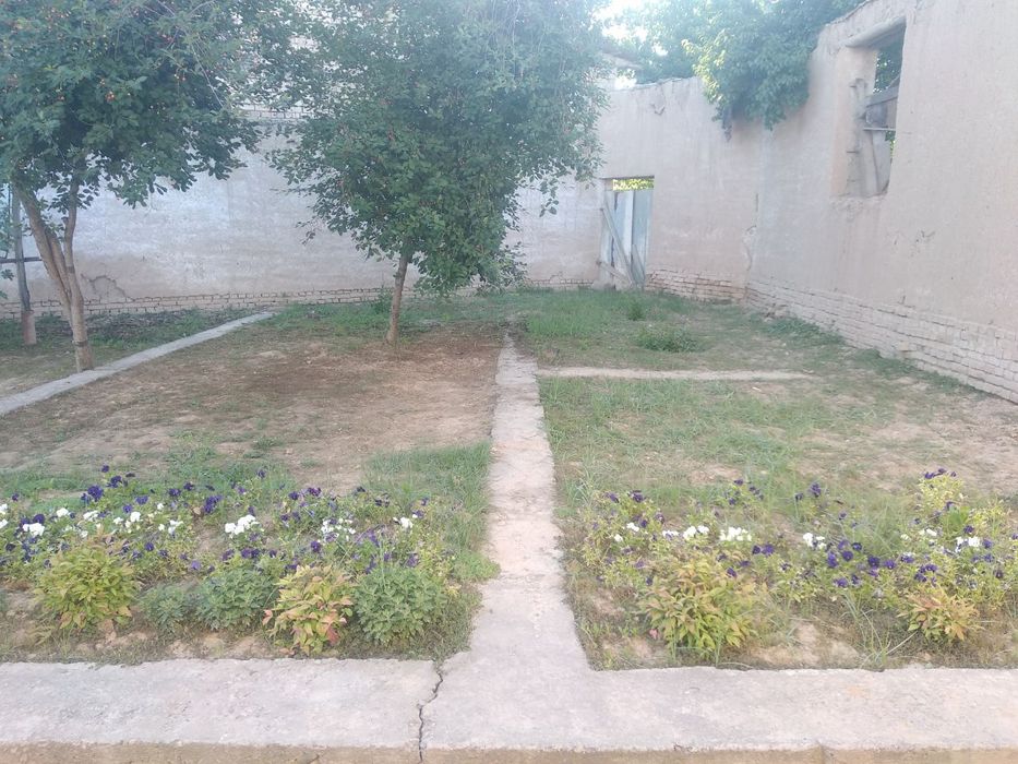 Yer sotiladi 2.5 sotx