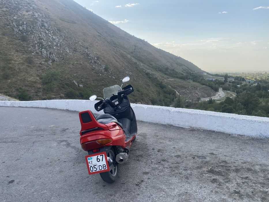 Suzuki burgman an250