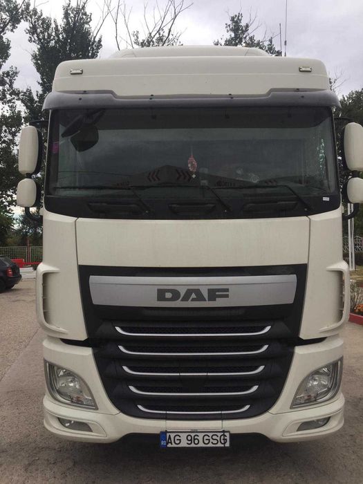 Cap tractor DAF XF 460 2017 Mega