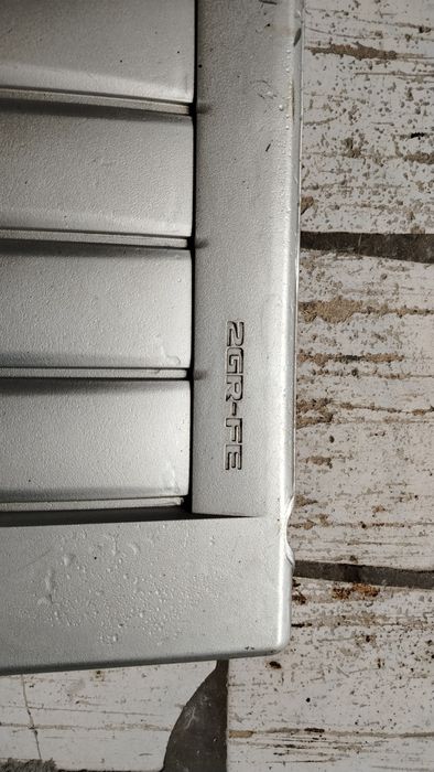 Крышка тойота...